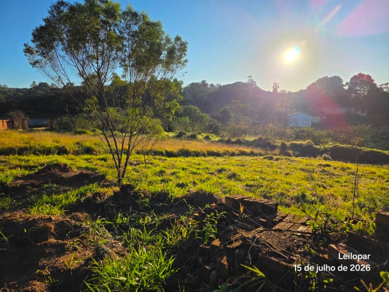 Foto 7 de 11: Terreno em leilão em Botucatu - SP, bairro Alameda Sabiá — LOTE 004 TERRENO COM ÁREA DE 1.521,63M² (LOTE 01) - BOTUCATU - SP