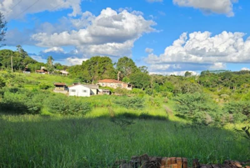 Foto 3 de 9: Terreno em leilão em Botucatu - SP — LOTE 005 TERRENO COM ÁREA DE 1.441,74M² (LOTE 02) - BOTUCATU - SP