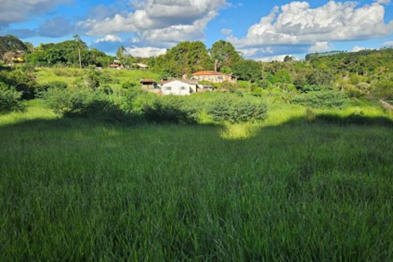 Foto 3 de 10: Terreno em leilão em Botucatu - SP — LOTE 006 TERRENO COM ÁREA DE 1.417,67 m² (LOTE 03) - BOTUCATU - SP