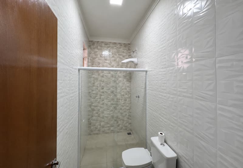 Foto 7 de 15: Casa em leilão em Tupãssi - PR, bairro Jardim Romano Iv — LOTE 010 Casa com 95,56m² em terreno de 250,00m² (Tupãssi-PR)