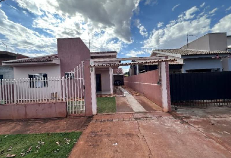 Foto 2 de 15: Casa em leilão em Nova Aurora - PR, bairro Jardim Pinheiros I — LOTE 028 Casa com 125,72m² em terreno de 221,30m² (Nova Aurora-PR)
