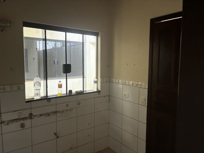 Foto 14 de 33: Terreno em leilão em Cascavel - PR — LOTE 038 IMOVEL RESIDENCIAL COM 130m² em TERRENO DE 200m² - CASCAVEL - PR