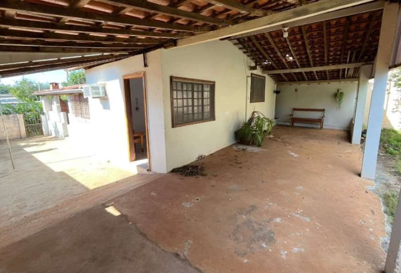 Foto 4 de 17: Casa em leilão em Jacarezinho - PR, bairro Marques dos Reis — LOTE 003 Imóvel Residencial com área construída de 135m² e Terreno de 320m² - Jacarezinho - PR (próx