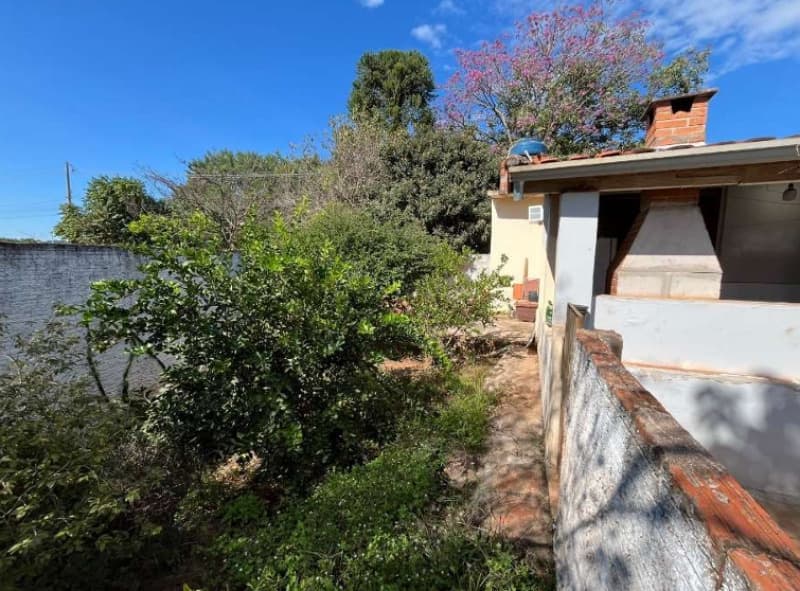 Foto 14 de 17: Casa em leilão em Jacarezinho - PR, bairro Marques dos Reis — LOTE 003 Imóvel Residencial com área construída de 135m² e Terreno de 320m² - Jacarezinho - PR (próx