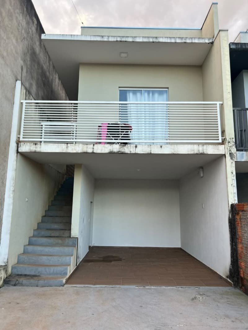 Foto 3 de 16: Casa em leilão em Taquarituba - SP, bairro Centro — LOTE 014 IMÓVEL RESIDENCIAL COM 116,55m² EM TERRENO DE 210m² - TAQUARITUBA - SP