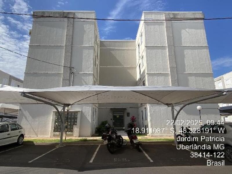 Apartamento em leilão em Uberlândia - MG — LOTE 160 APARTAMENTO - AREA PRIVATIVA (M²): 41,14 BAIRRO: CENTRO CIDADE: UBERLANDIA-MG