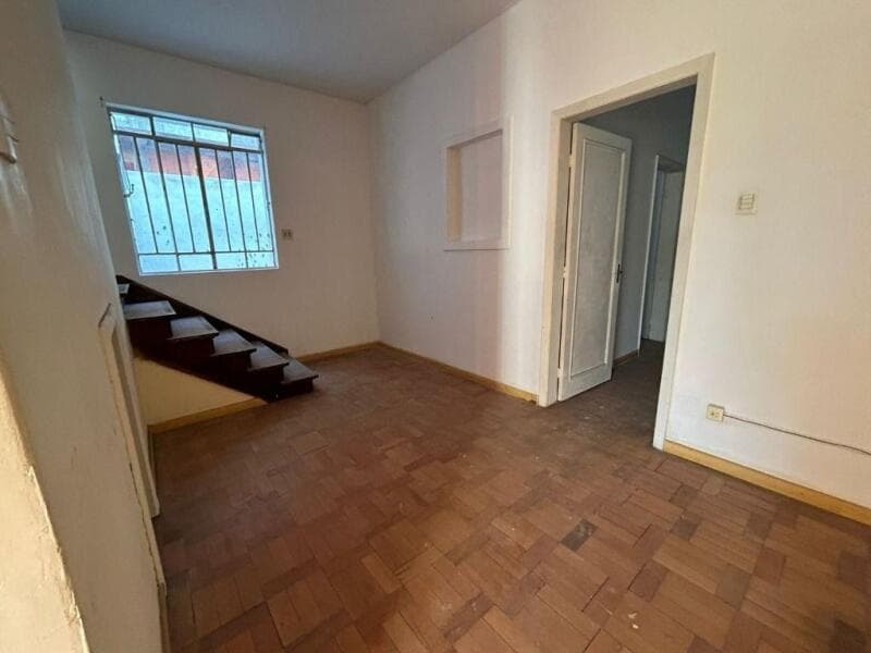 Foto 3 de 9: Casa em leilão em Curitiba - PR — LOTE 006 Casa Antiga no São Francisco