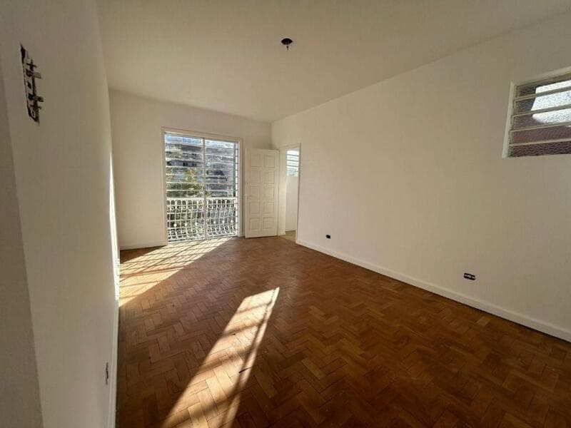 Foto 9 de 9: Casa em leilão em Curitiba - PR — LOTE 006 Casa Antiga no São Francisco