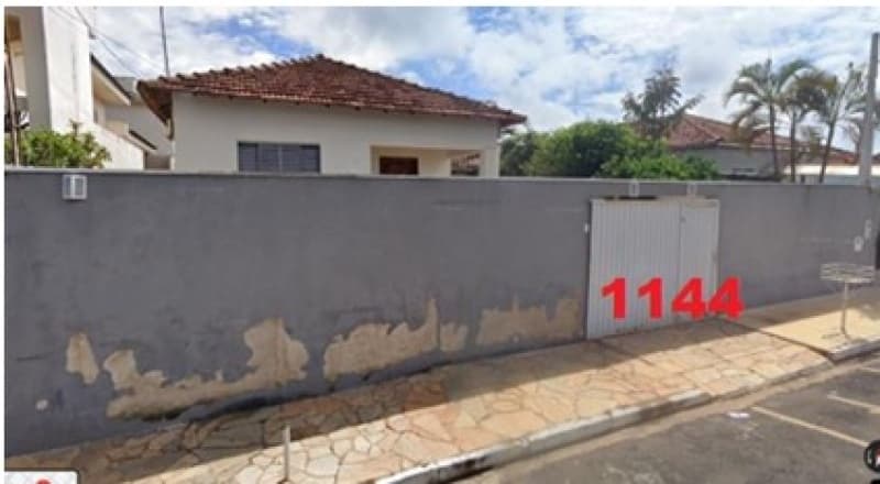 Foto 1 de 4: Casa em leilão em Pirangi - SP, bairro Centro — LOTE 001 Parte Ideal - correspondente a 20% (vinte por cento) de Imóvel Residencial localizada na Ru