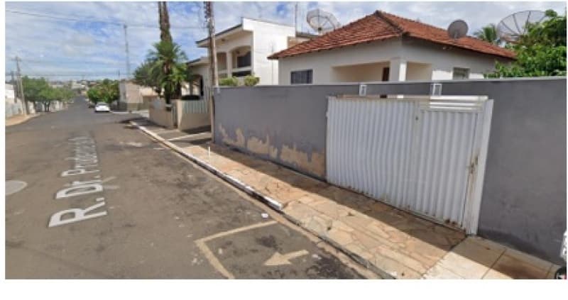 Foto 2 de 4: Casa em leilão em Pirangi - SP, bairro Centro — LOTE 001 Parte Ideal - correspondente a 20% (vinte por cento) de Imóvel Residencial localizada na Ru