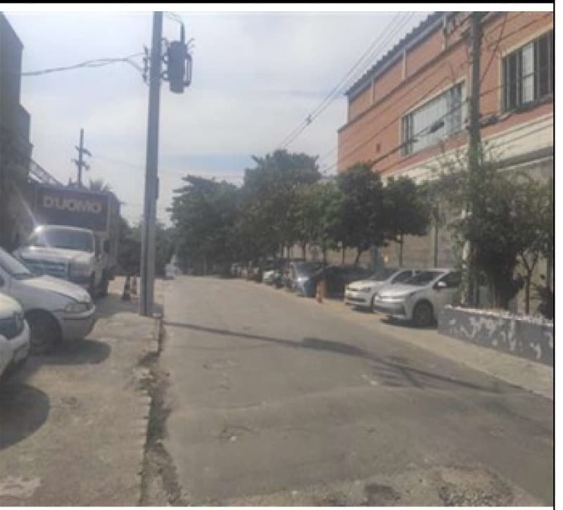 Foto 7 de 39: Comercial em leilão em Rio De Janeiro - RJ, bairro Parada de Lucas — LOTE 001 PRÉDIO COMERCIAL - localizado no Bairro Parada de Lucas na cidade do Rio de Janeiro/RJ