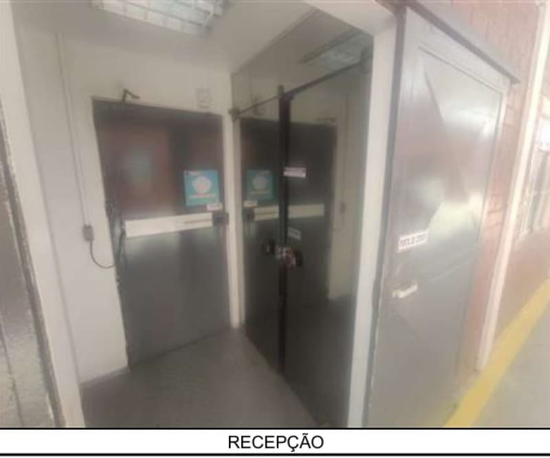 Foto 38 de 39: Comercial em leilão em Rio De Janeiro - RJ, bairro Parada de Lucas — LOTE 001 PRÉDIO COMERCIAL - localizado no Bairro Parada de Lucas na cidade do Rio de Janeiro/RJ