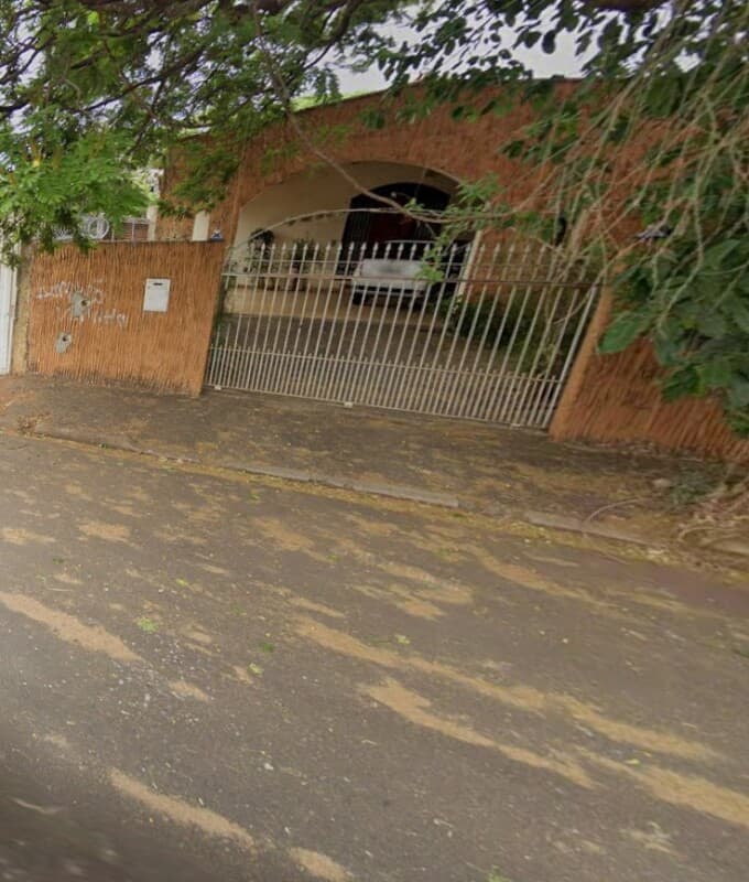 Foto 4 de 7: Casa em leilão em Leme - SP, bairro Vila Bela Vista — LOTE 001 CASA RESIDENCIAL localizada Bairro Bela Vista na cidade de Leme/SP