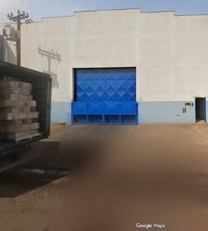 Comercial em leilão em Cravinhos - SP, bairro Setor Industrial — LOTE 002 BARRACÃO COMERCIAL com 904m² de construção frente para a Rodovia Anhanguera na cidade de Cr