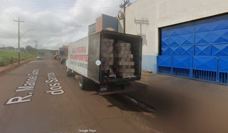 Foto 5 de 6: Comercial em leilão em Cravinhos - SP, bairro Setor Industrial — LOTE 002 BARRACÃO COMERCIAL com 904m² de construção frente para a Rodovia Anhanguera na cidade de Cr