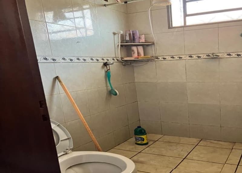 Foto 10 de 21: Casa em leilão em Ribeirão Preto - SP, bairro Ipiranga — LOTE 001 IMÓVEL RESIDENCIAL localizado no Bairro Ipiranga na cidade de Ribeirão Preto/SP