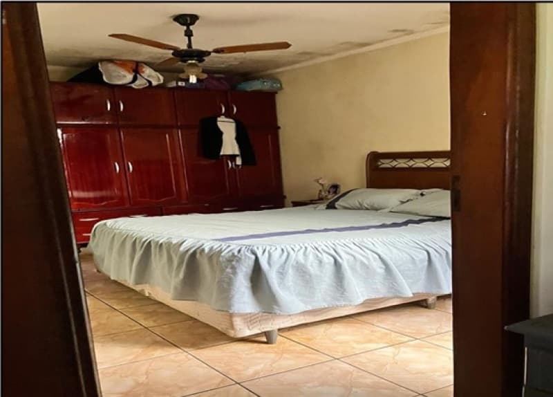 Foto 11 de 21: Casa em leilão em Ribeirão Preto - SP, bairro Ipiranga — LOTE 001 IMÓVEL RESIDENCIAL localizado no Bairro Ipiranga na cidade de Ribeirão Preto/SP