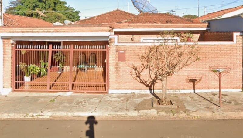 Foto 1 de 5: Casa em leilão em Cravinhos - SP, bairro Jardim Independência Ii — LOTE 001 CASA RESIDENCIAL localizada na Rua David Pieri nº 77 na cidade de Cravinhos/SP