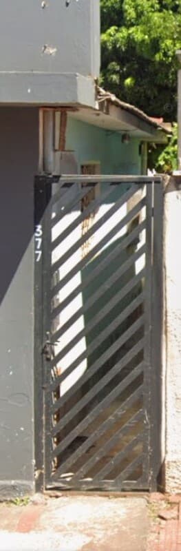 Foto 1 de 2: Casa em leilão em Cravinhos - SP — LOTE 002 PARTE IDEAL - 6/7 de IMÓVEL RESIDENCIAL localizado na Rua Cerqueira César nº 377 - Cravinho