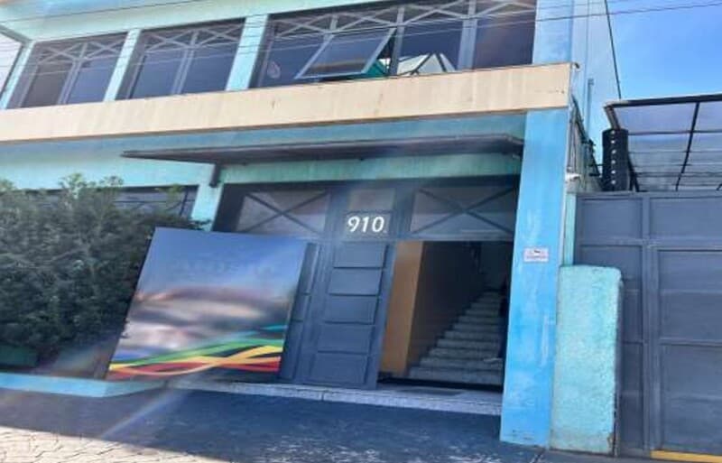 Foto 6 de 28: Comercial em leilão em Ribeirão Preto - SP, bairro Ipiranga — LOTE 001 PRÉDIO COMERCIAL assobradado localizado no Bairro Ipiranga na cidade de Ribeirão Preto/SP