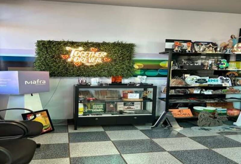 Foto 15 de 28: Comercial em leilão em Ribeirão Preto - SP, bairro Ipiranga — LOTE 001 PRÉDIO COMERCIAL assobradado localizado no Bairro Ipiranga na cidade de Ribeirão Preto/SP