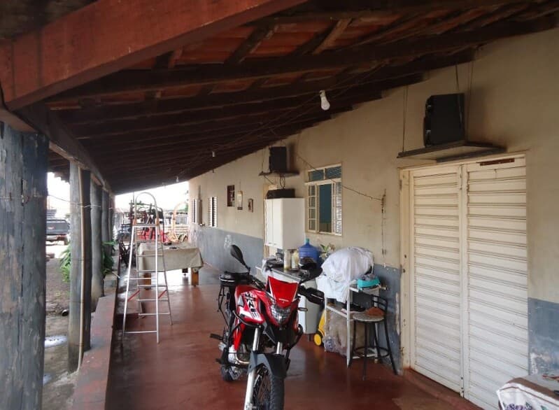 Foto 3 de 16: Terreno em leilão em Brodowski - SP, bairro Recanto Tranquilo — LOTE 001 50% de EDÍCULA RESIDENCIAL em TERRENO de 2.400m² localizada no Bairro Recanto Tranquilo na
