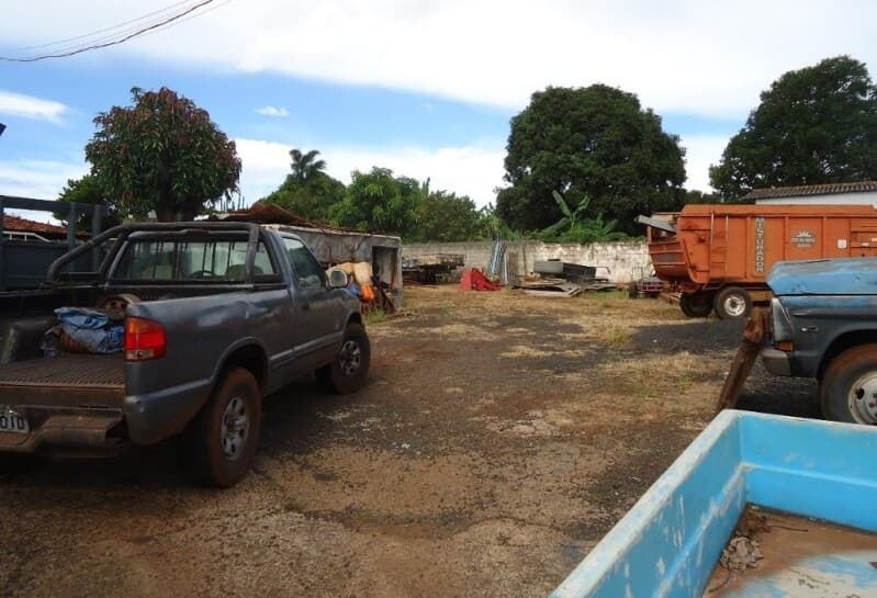 Foto 11 de 16: Terreno em leilão em Brodowski - SP, bairro Recanto Tranquilo — LOTE 001 50% de EDÍCULA RESIDENCIAL em TERRENO de 2.400m² localizada no Bairro Recanto Tranquilo na