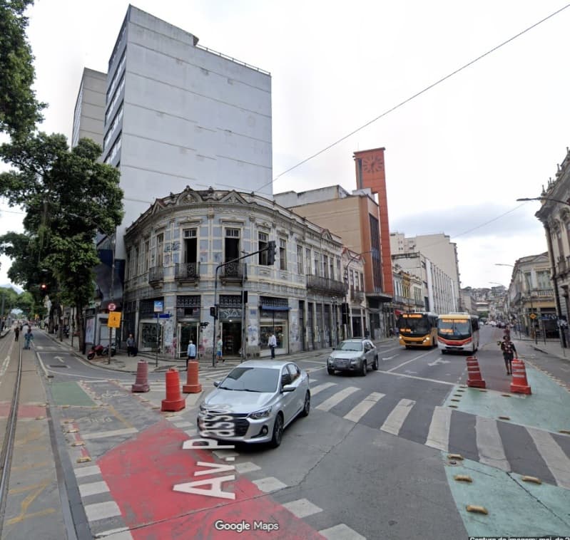 Foto 8 de 8: Comercial em leilão em Rio De Janeiro - RJ, bairro Freguesia de Sant'an — LOTE 003 PRÉDIO COMERCIAL e RESIDENCIAL localizado à Rua Camerino nº 170 Bairro Freguesia de Sant'an