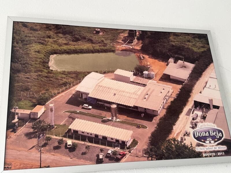 Foto 9 de 11: Terreno em leilão em Araxá - MG, bairro Distrito Industrial — LOTE 001 FALÊNCIA LATICÍNIOS DONA BEJA - Área de 3.958m² localizado no Distrito Industrial da cidade