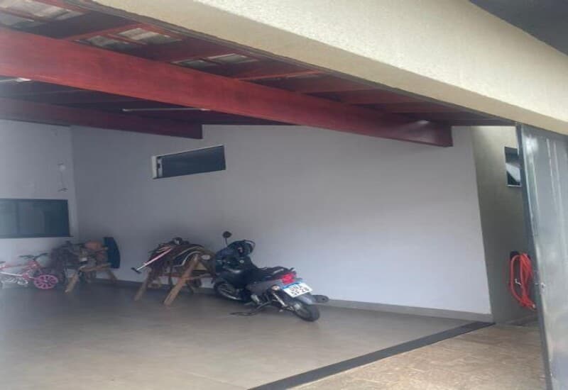 Foto 5 de 9: Casa em leilão em Ituiutaba - MG, bairro Residencial dos Ipês — LOTE 001 ALIENAÇÃO FIDUCIÁRIA de IMÓVEL RESIDENCIAL localizado á Av. Marcelo Rezende Calil, nº 151 -