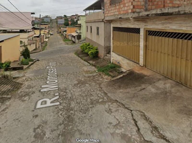 Foto 6 de 7: Casa em leilão em Conselheiro Lafaiete - MG, bairro Sion — LOTE 001 PARTE IDEAL - CASA RESIDENCIAL localizada na Rua Mamosa Pinto, 563-A Bairro Sion Conselheir