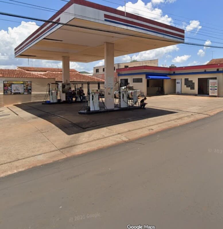 Foto 2 de 6: Comercial em leilão em Serra Azul - SP, bairro Centro — LOTE 001 PARTE IDEAL DE IMÓVEL COMERCIAL - Posto de Combustíveis - localizado no Centro da cidade de