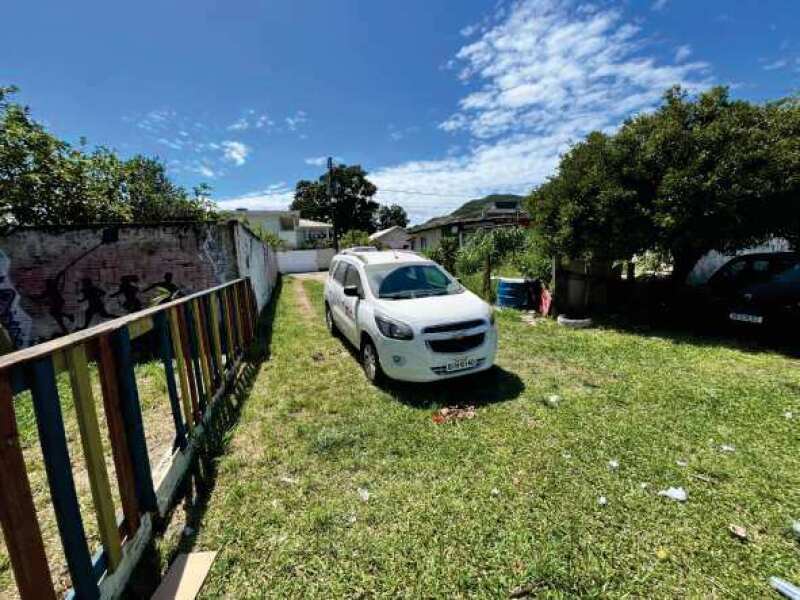Foto 2 de 8: Terreno em leilão em Florianópolis - SC — LOTE 003 IMÓVEL URBANO COM 823,54² EM FLORIANÓPOLIS (SIGEP 1024)