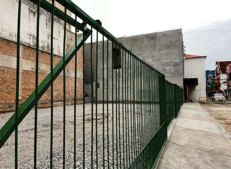 Foto 4 de 11: Terreno em leilão em Florianópolis - SC — LOTE 004 IMÓVEL URBANO COM 397,54m2 NO CENTRO DE FLORIANÓPOLIS (SIGEP 253 e 254)