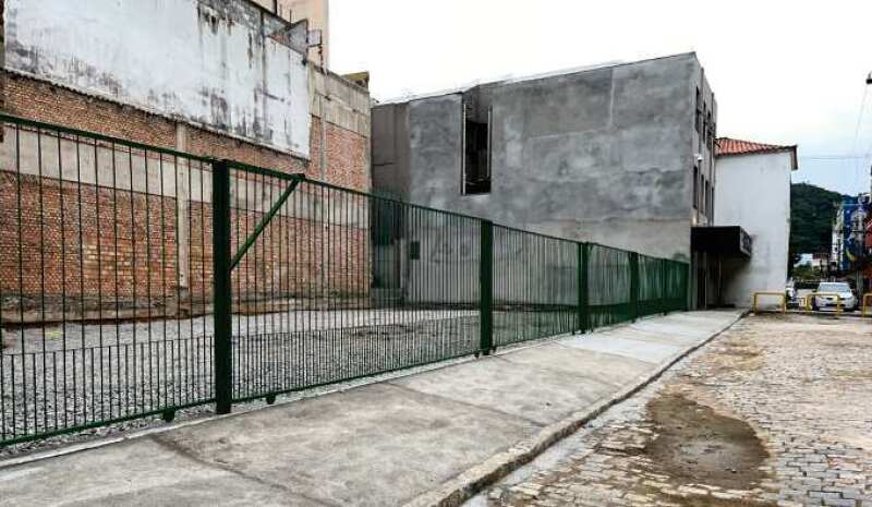 Foto 5 de 11: Terreno em leilão em Florianópolis - SC — LOTE 004 IMÓVEL URBANO COM 397,54m2 NO CENTRO DE FLORIANÓPOLIS (SIGEP 253 e 254)