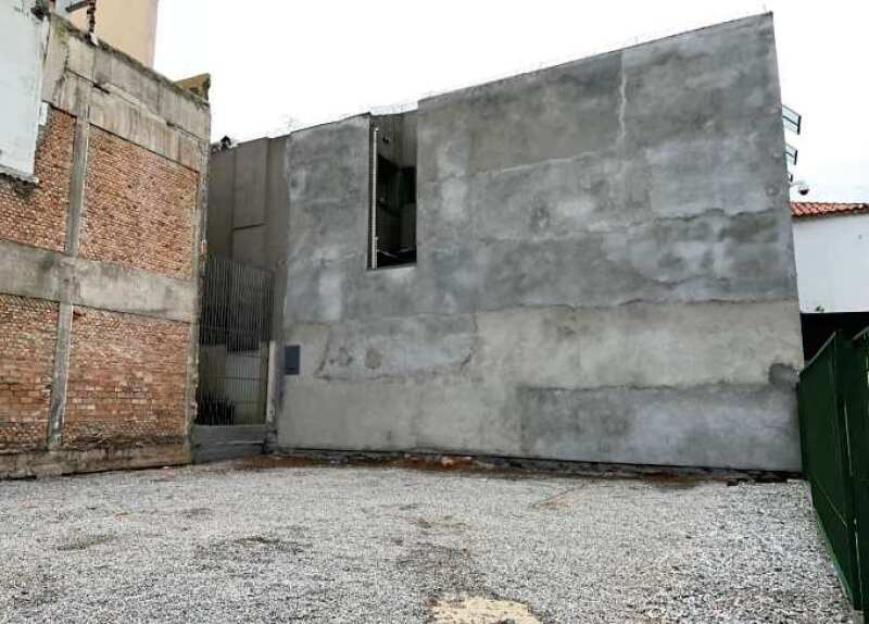 Foto 6 de 11: Terreno em leilão em Florianópolis - SC — LOTE 004 IMÓVEL URBANO COM 397,54m2 NO CENTRO DE FLORIANÓPOLIS (SIGEP 253 e 254)