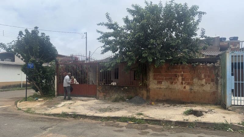 Foto 2 de 4: Terreno em leilão em Brasília - DF, bairro Recanto das Emas — LOTE 001 Imovel 150m² na Quadra 115, Conjunto 10, Lote 01, Recanto das Emas – DF