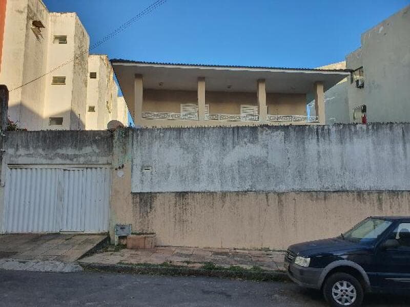 Casa em leilão em Salvador - BA — LOTE 036 IMÓVEIS CAIXA