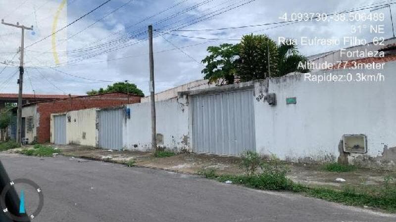 Casa em leilão em Horizonte - CE — LOTE 050 IMÓVEIS CAIXA
