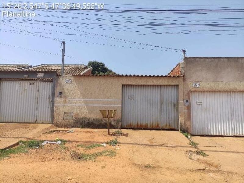 Casa em leilão em Planaltina - GO — LOTE 101 IMÓVEIS CAIXA