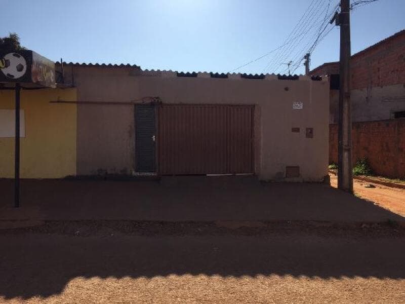 Casa em leilão em Planaltina - GO — LOTE 102 IMÓVEIS CAIXA
