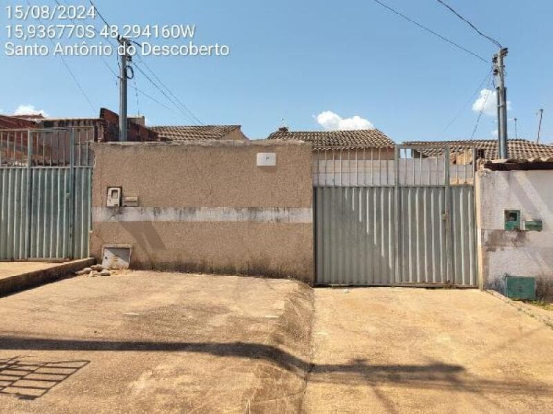 Casa em leilão em Santo Antônio Do Descoberto - GO — LOTE 113 IMÓVEIS CAIXA