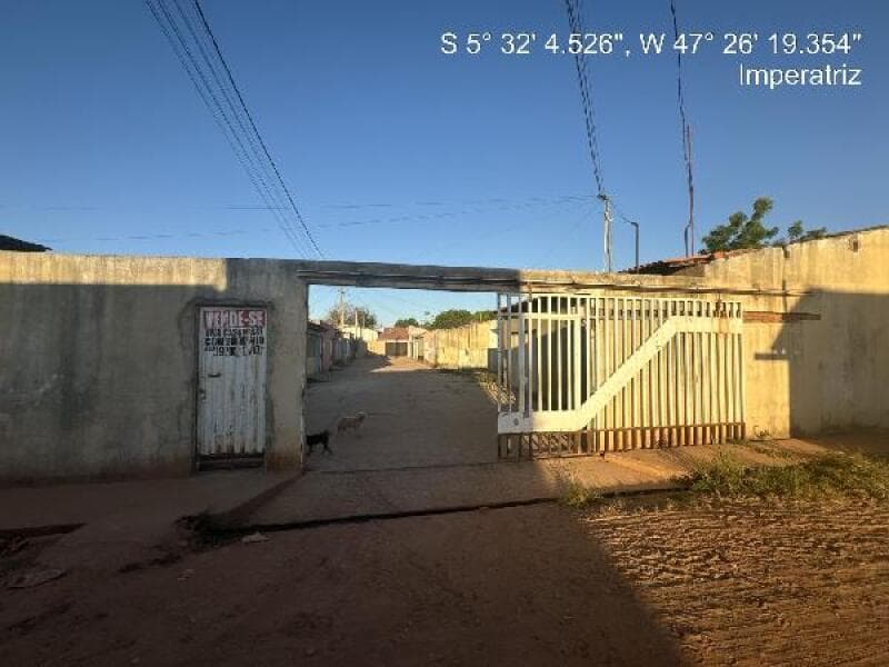 Casa em leilão em Imperatriz - MA — LOTE 132 IMÓVEIS CAIXA