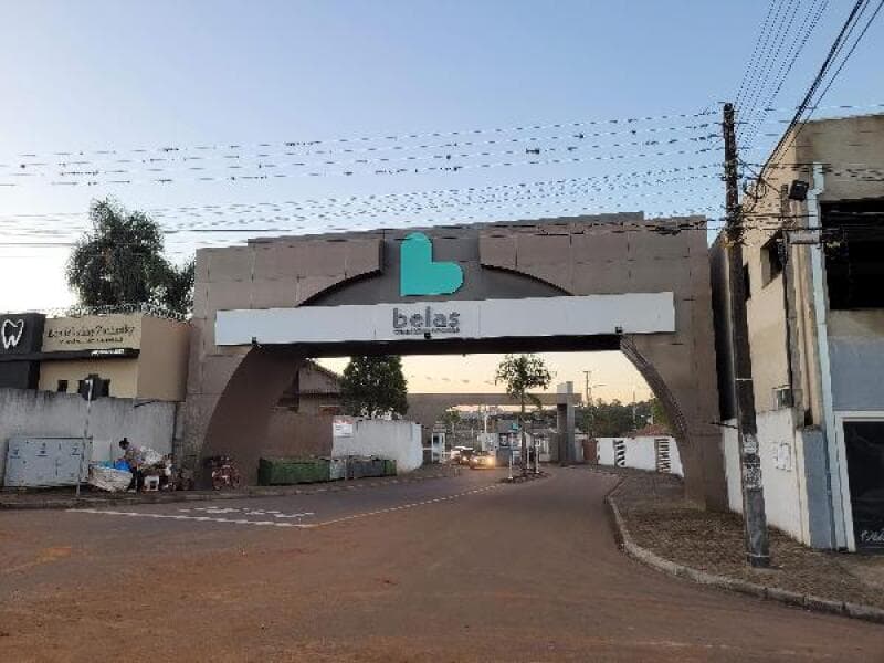 Casa em leilão em Ponta Grossa - PR — LOTE 281 IMÓVEIS CAIXA