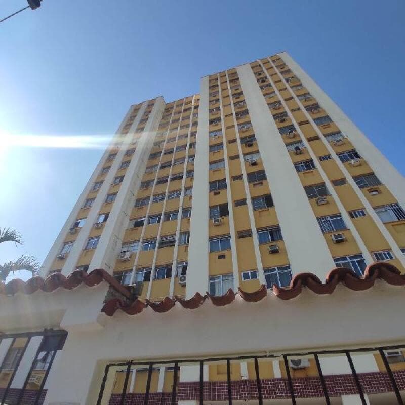 Apartamento em leilão em Rio De Janeiro - RJ — LOTE 315 IMÓVEIS CAIXA