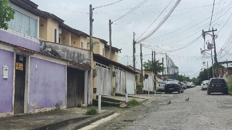 Casa em leilão em São Gonçalo - RJ — LOTE 352 IMÓVEIS CAIXA
