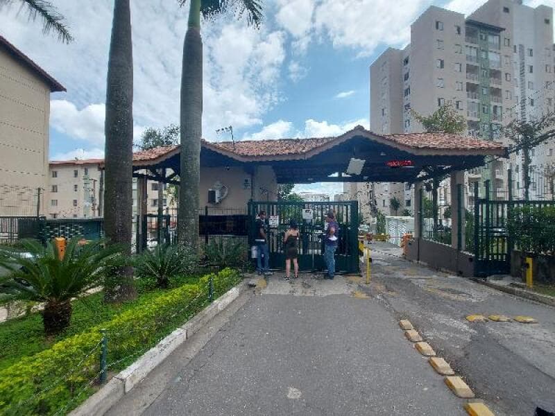 Apartamento em leilão em Ferraz De Vasconcelos - SP — LOTE 403 IMÓVEIS CAIXA