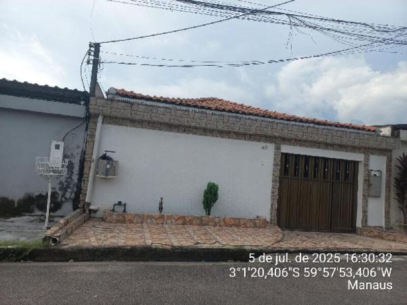 Casa em leilão em Manaus - AM — LOTE 011 IMÓVEIS CAIXA