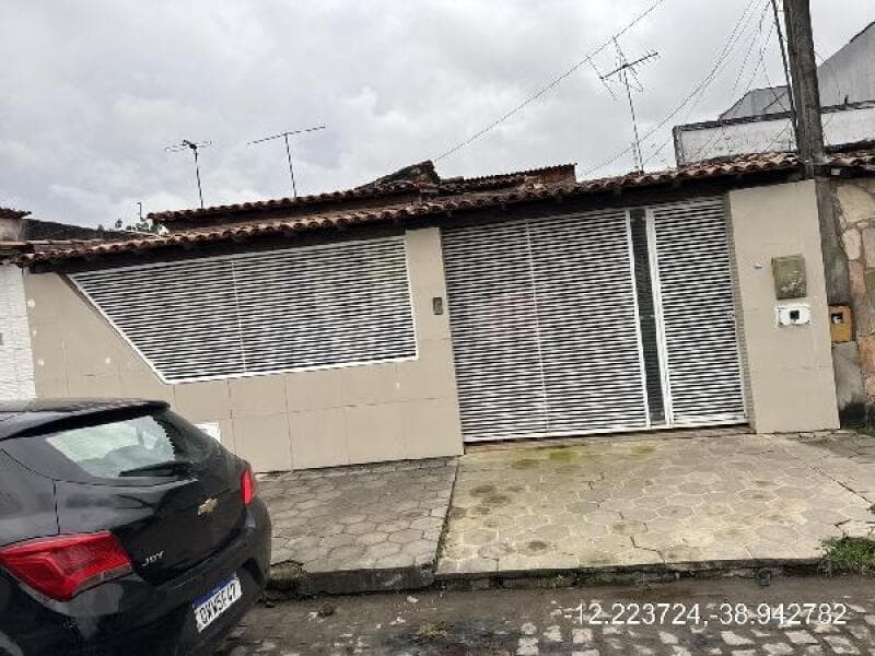Casa em leilão em Feira De Santana - BA — LOTE 027 IMÓVEIS CAIXA