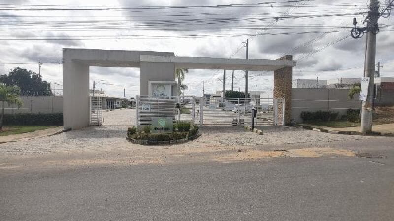 Casa em leilão em Feira De Santana - BA — LOTE 028 IMÓVEIS CAIXA